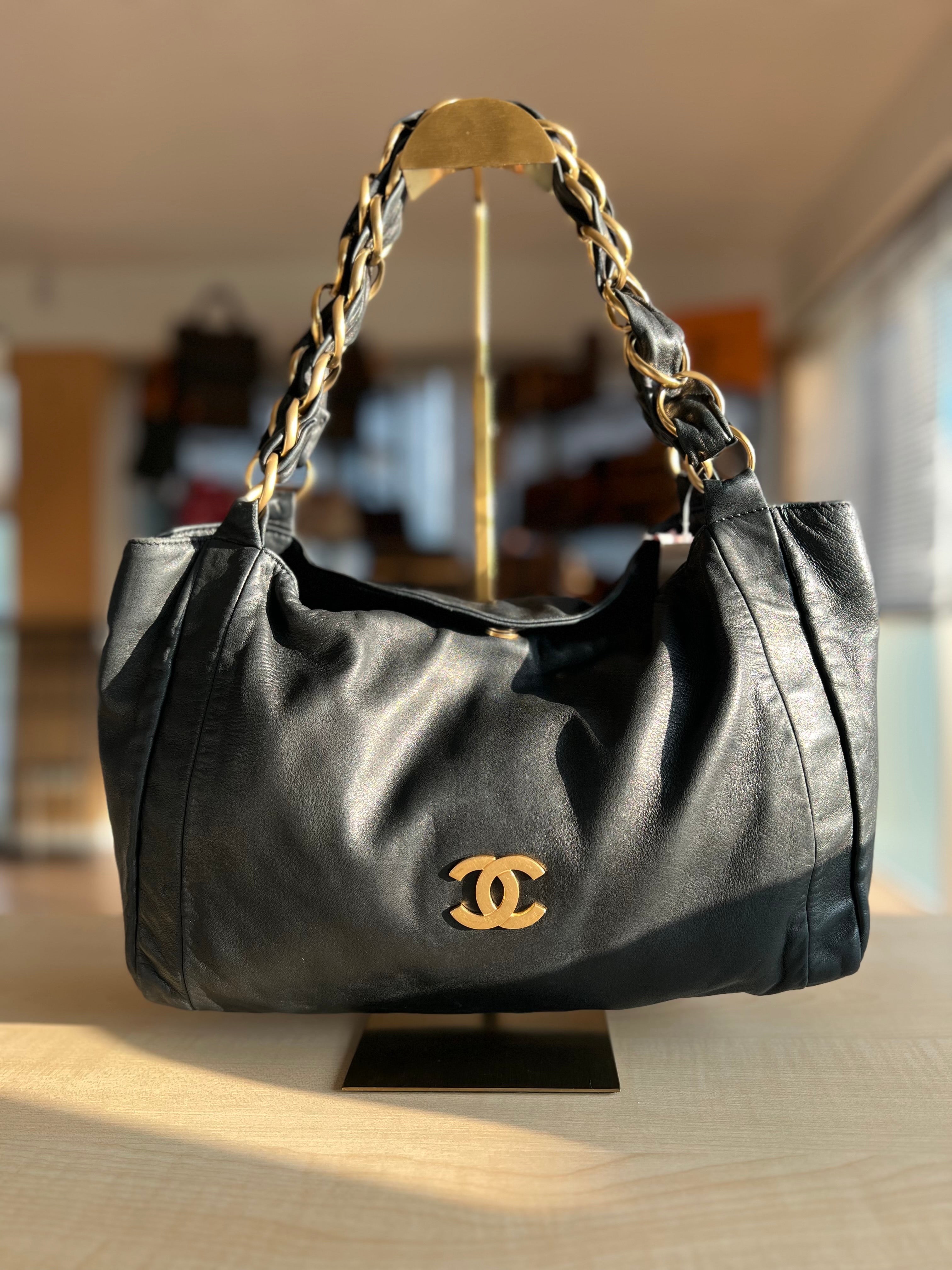 Sac Chanel cuir Caviar authentifié — Le Comptoir Vintage