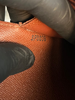 Portefeuille Louis Vuitton Sarah Monogram authentifié — Le Comptoir Vintage