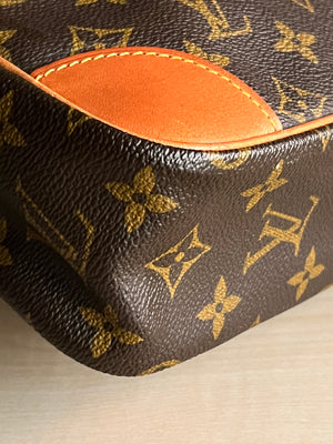 LOUIS VUITTON Monogram Compiegne 28 — vue 5 | Le comptoir vintage