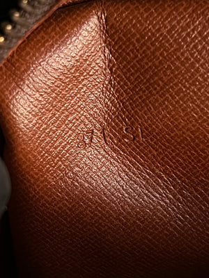 LOUIS VUITTON Monogram Compiegne 28 — vue 13 | Le comptoir vintage