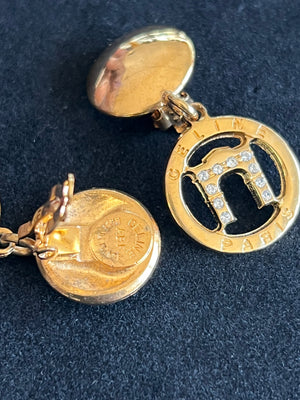 Celine Boucles d'oreilles clips logo — vue 2 | Le comptoir vintage