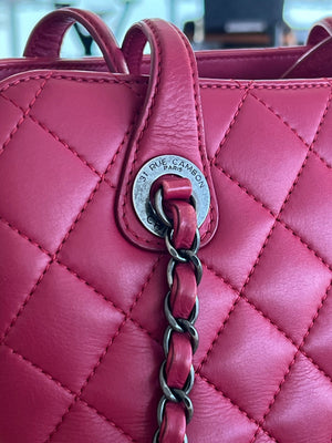 Chanel Sac Cabas Matelassé Chaîne CC — vue 5 | Le comptoir vintage