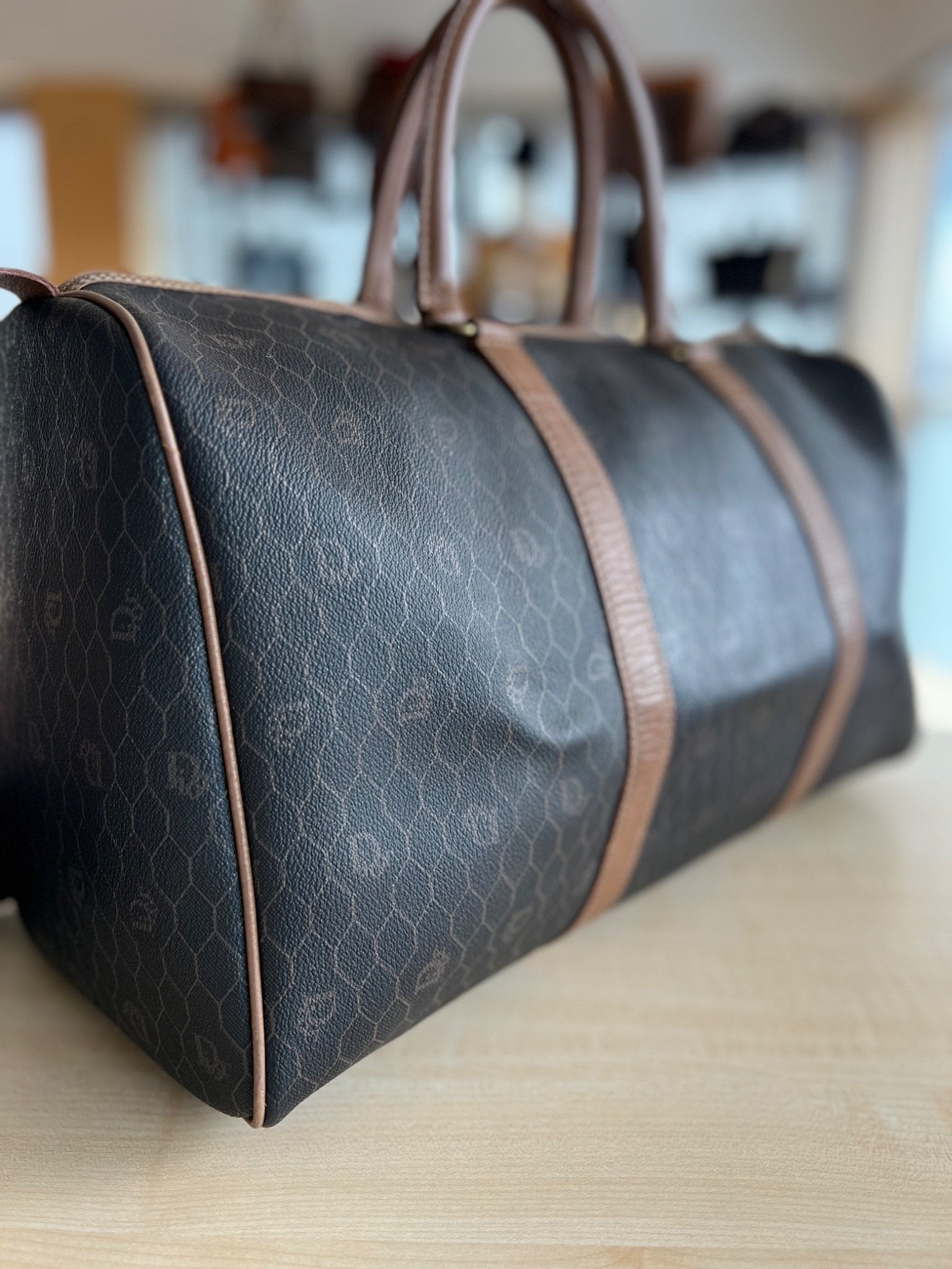 Christian Dior Sac de voyage Boston Honeycomb authentifié — Le comptoir vintage