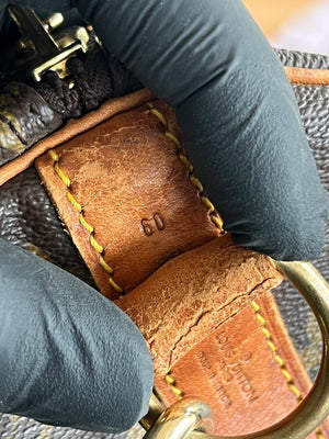 Louis Vuitton Keepall 60 Bandoulière Monogram — vue 15 | Le comptoir vintage