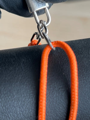 Louis Vuitton Bracelet Monogram Charm Cadenas — vue 4 | Le comptoir vintage
