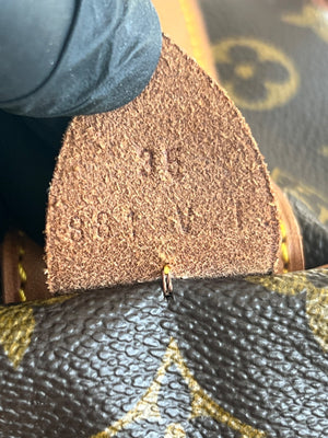 Louis Vuitton Sac Souple 35 Monogram — vue 13 | Le comptoir vintage
