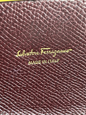 Salvatore Ferragamo Gancini Leather Long Wallet — vue 15 | Le comptoir vintage