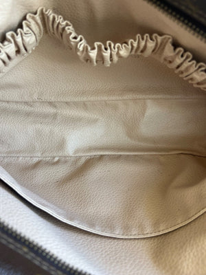 Louis Vuitton Trousse de Toilette 28 Monogram — vue 9 | Le comptoir vintage