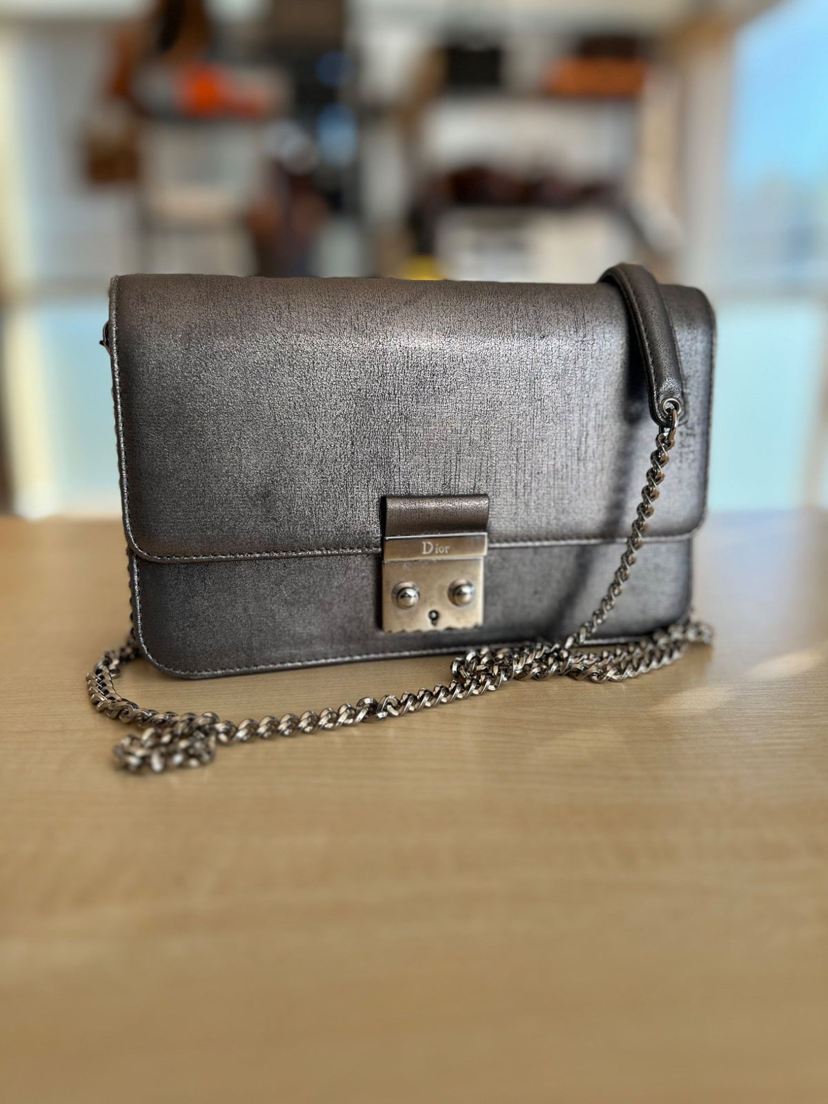 Christian Dior Sac Miss Dior Promenade Pouch en cuir métallisé argenté authentifié — Le comptoir vintage