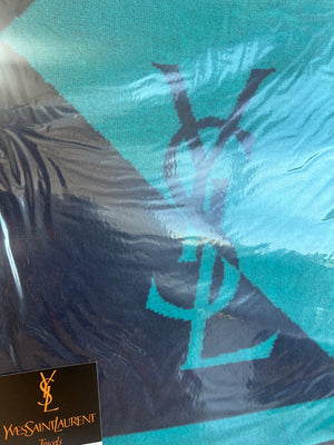 Yves Saint Laurent Serviette de bain drap de bain logo YSL turquoise et marine — vue 2 | Le comptoir vintage