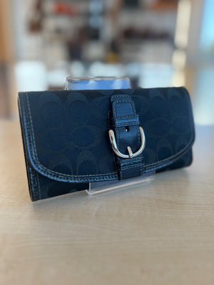 Coach Portefeuille long Signature avec boucle et porte-chéquier amovible — vue 3 | Le comptoir vintage