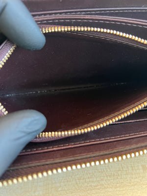 Louis Vuitton Portefeuille Zippy Vernis Monogram Amarante — vue 8 | Le comptoir vintage