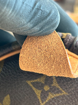Louis Vuitton Keepall 50 en toile Monogram — vue 3 | Le comptoir vintage