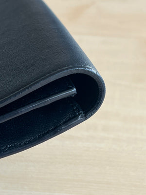 Yves Saint Laurent Pochette Belle de Jour en cuir grainé noir — vue 6 | Le comptoir vintage