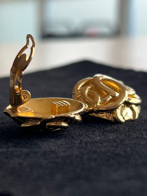 Boucles d'oreilles Chanel — vue 3 | Le comptoir vintage