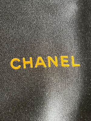 Carré Chanel — vue 5 | Le comptoir vintage