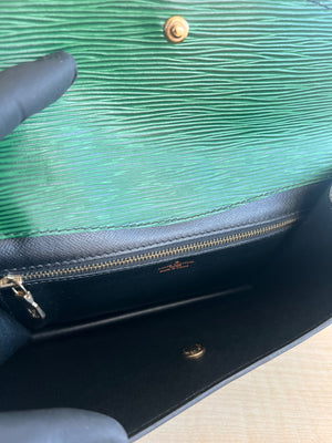 Pochette Louis Vuitton Montaigne — vue 9 | Le comptoir vintage