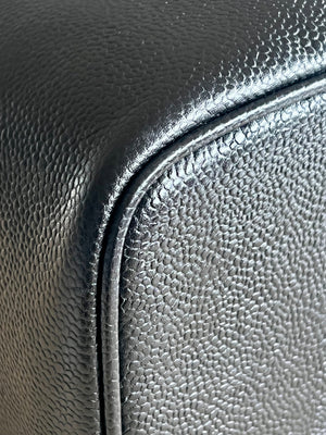 Sac Chanel Vanity cuir caviar 23x13x14 cm — vue 7 | Le comptoir vintage