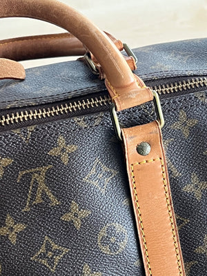 Sac de voyage Louis Vuitton Keepall Bandoulière 55 — vue 9 | Le comptoir vintage