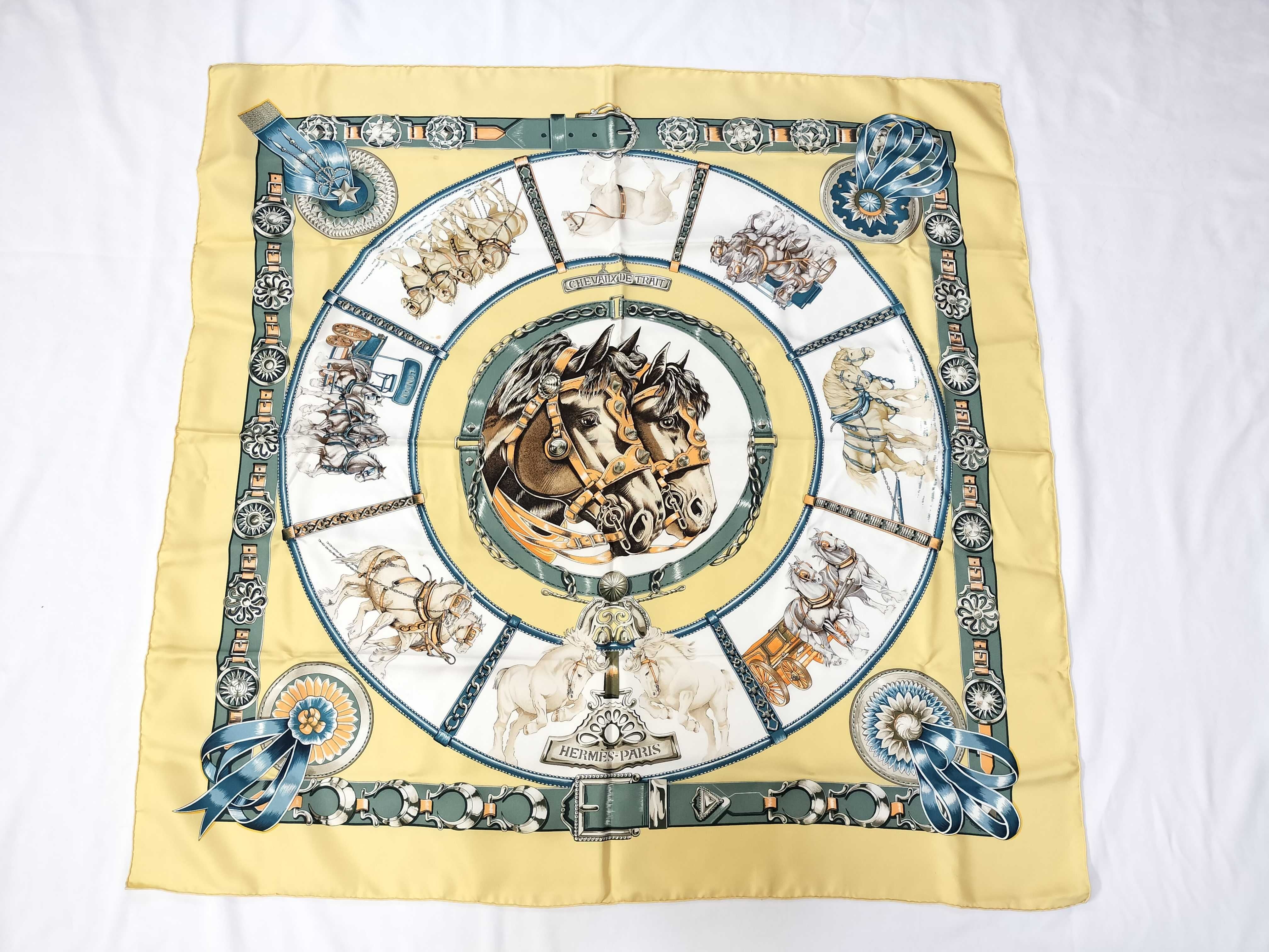 HERMES Carre CHEVAUX DE TRAIT Scarf