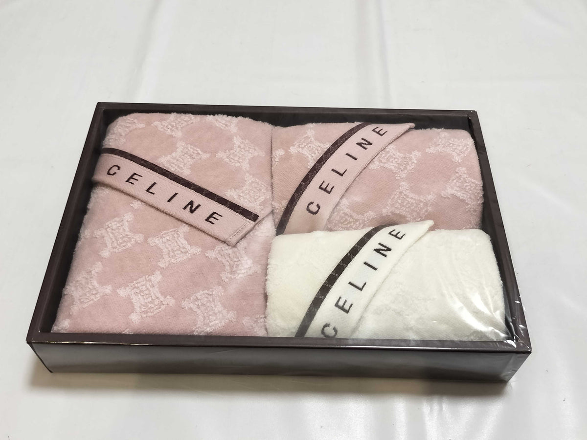 Coffret de serviettes Céline authentifié — Le comptoir vintage