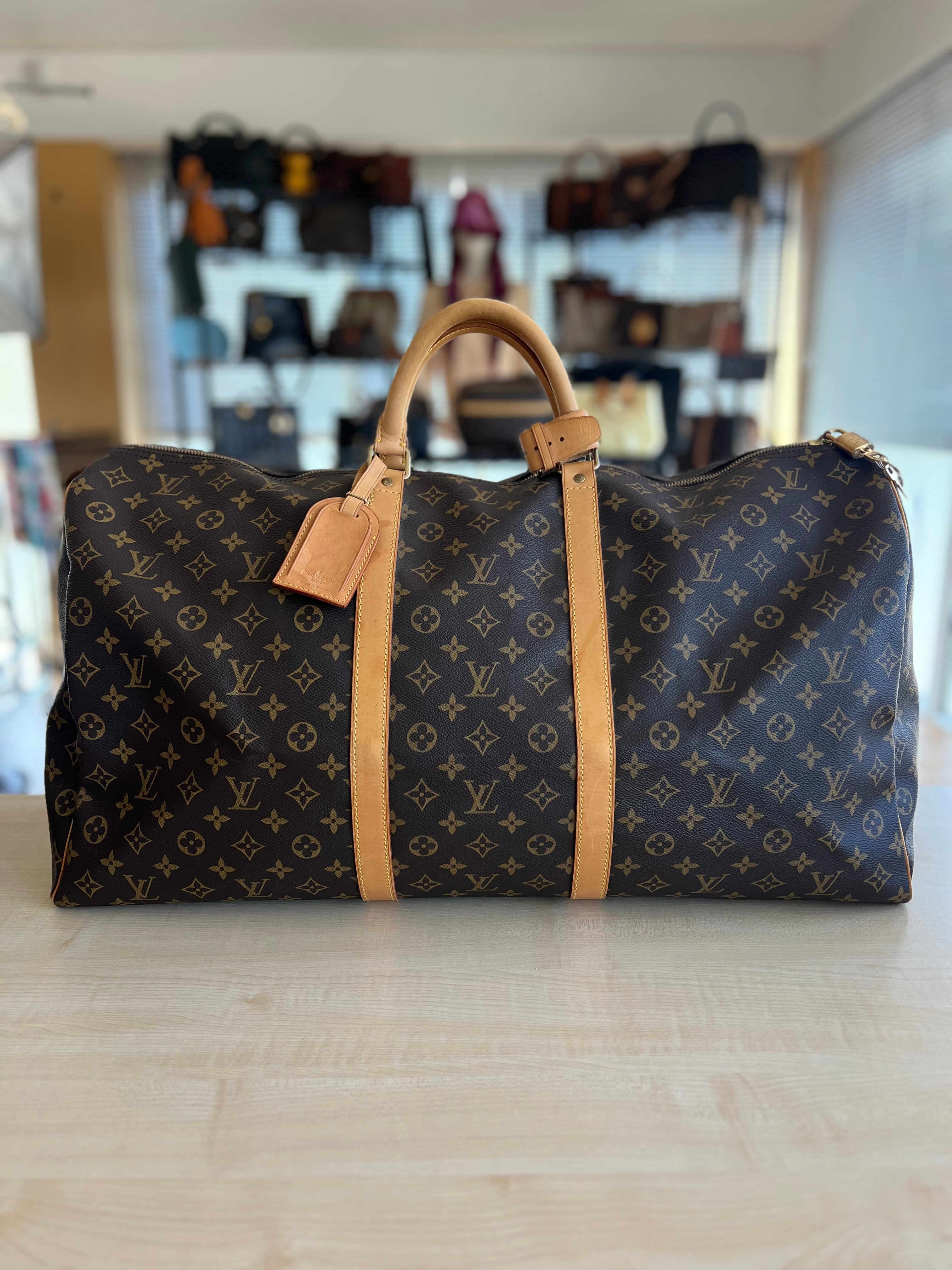 Comment authentifier un sac Louis Vuitton ? Le guide complet