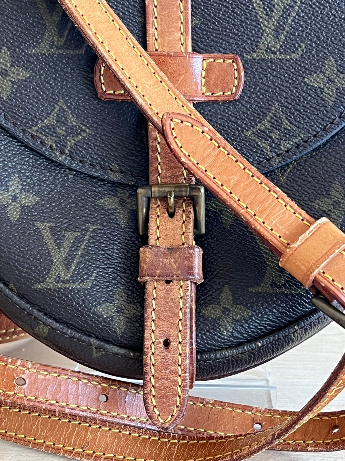 Cuir Vachetta patiné des anses d'un sac Louis Vuitton, entretien du cuir