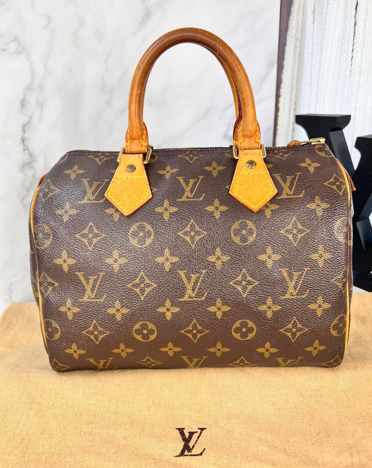 Sac Louis Vuitton Speedy en toile Monogram authentifié, Le Comptoir Vintage