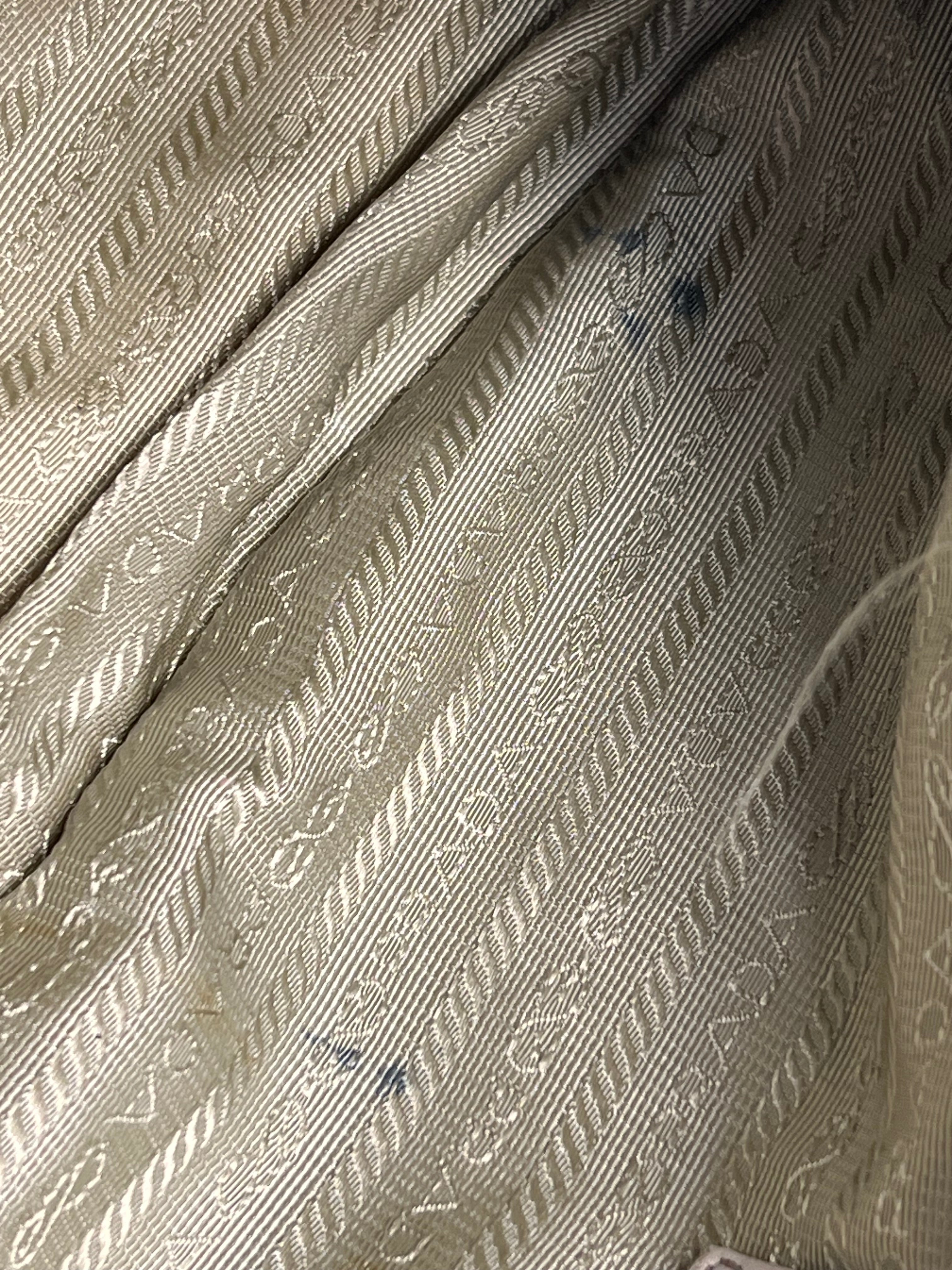 Sac Prada gaufre en cuir -  Le Comptoir Vintage