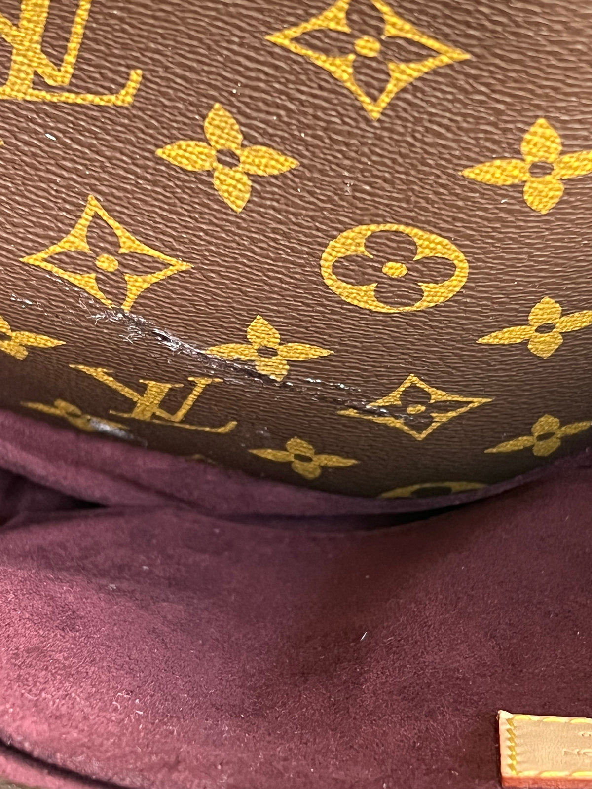 Louis Vuitton Montaigne — vue 6 | Le comptoir vintage