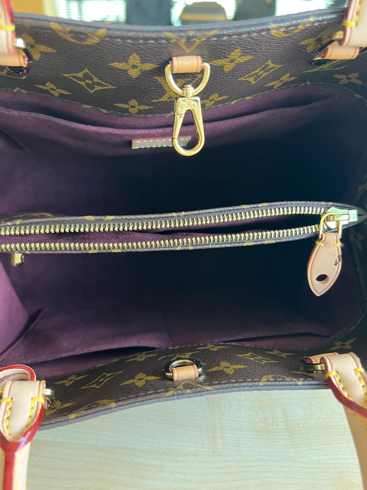 Louis Vuitton Montaigne — vue 11 | Le comptoir vintage
