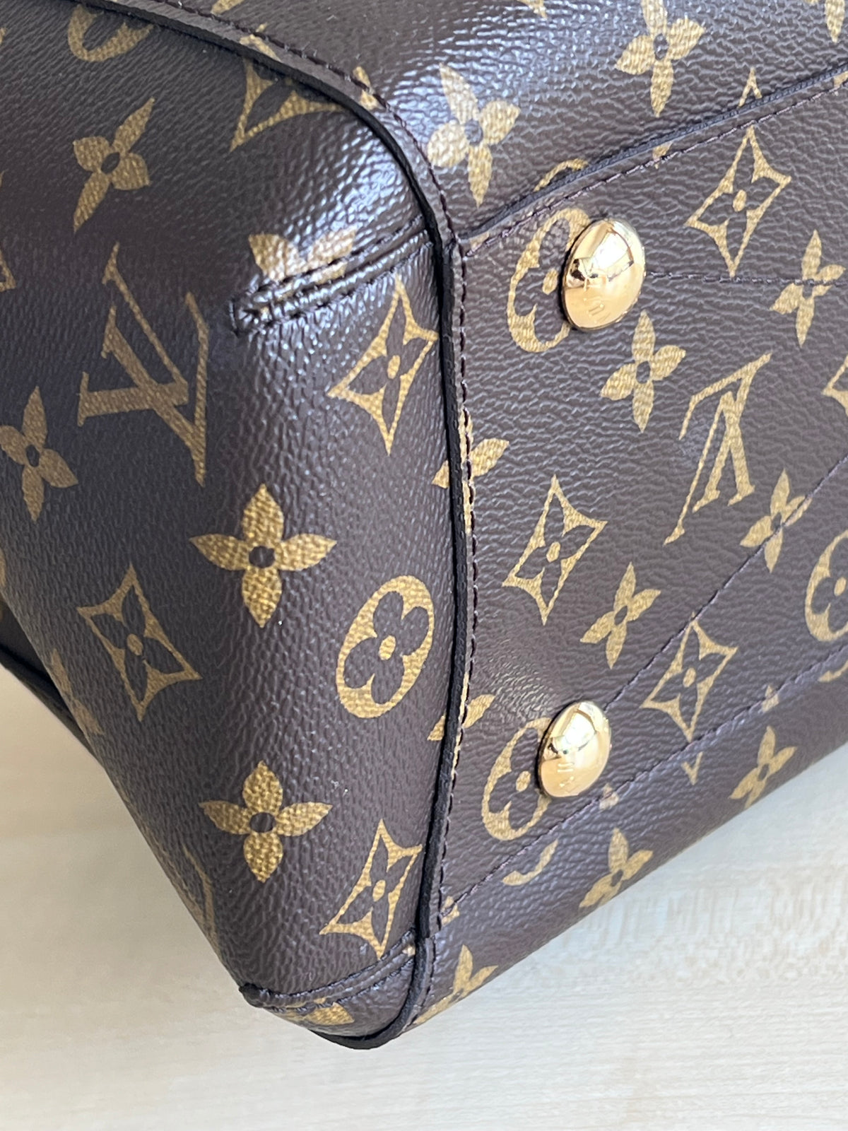 Louis Vuitton Montaigne — vue 14 | Le comptoir vintage