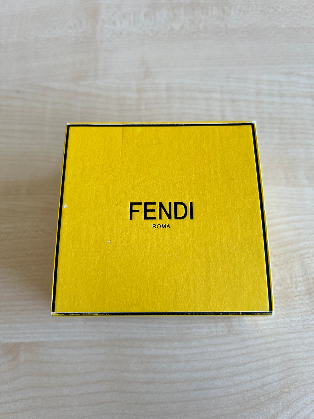 FENDI F's Earrings authentifié — Le comptoir vintage