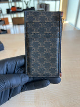 Porte-cartes Céline Triomphe zippé authentifié — Le Comptoir Vintage