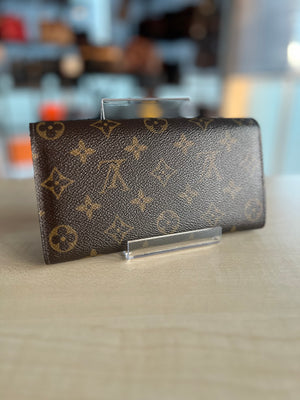 Portefeuille Louis Vuitton Sarah Monogram authentifié — Le Comptoir Vintage