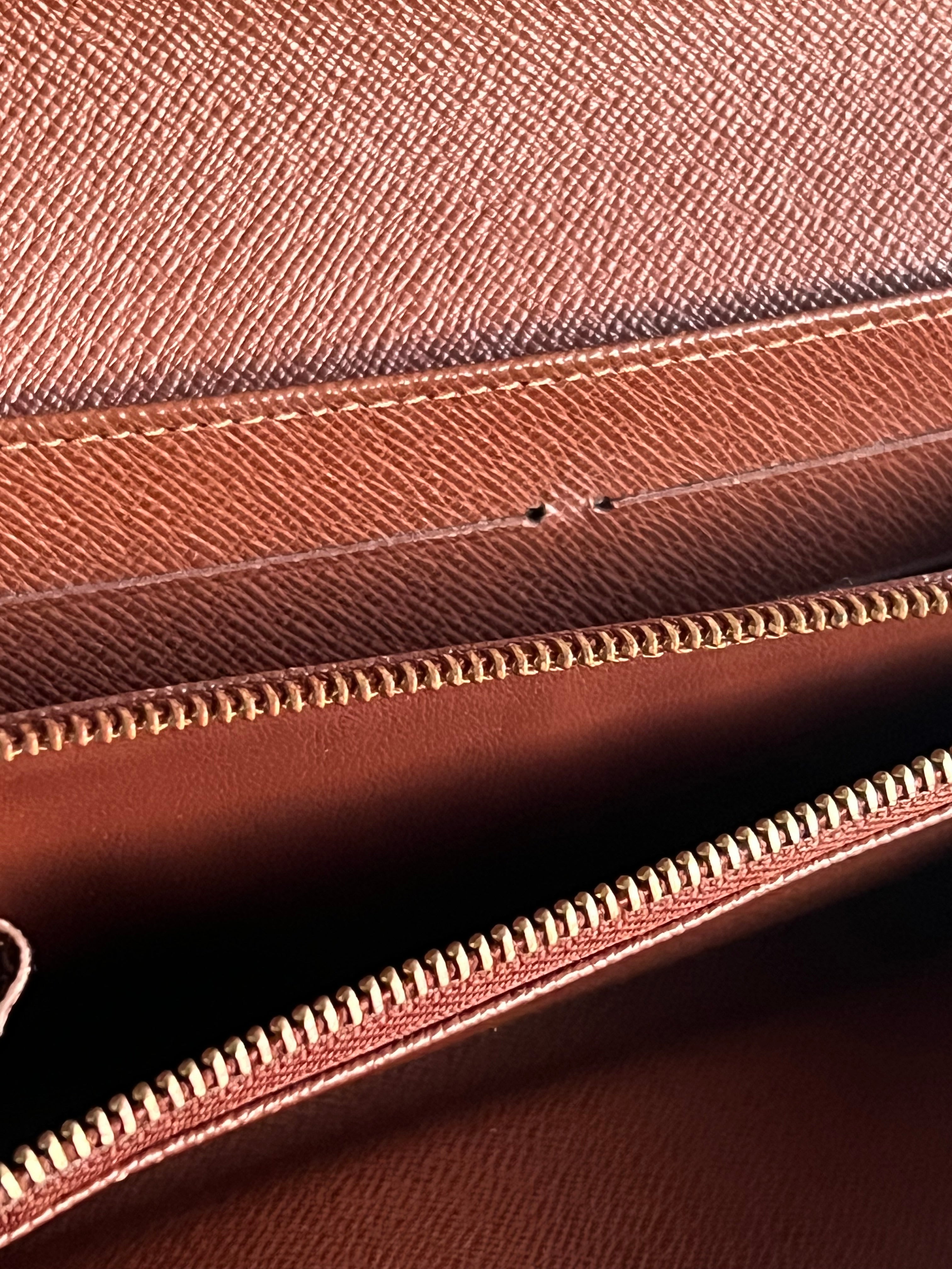 Portefeuille Louis Vuitton Sarah Monogram authentifié — Le Comptoir Vintage