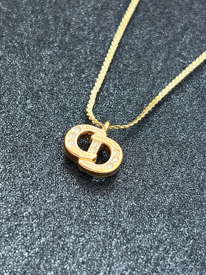 Dior collier CD plaqué or  — vue 3 | Le comptoir vintage
