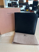 Portefeuille Louis Vuitton cuir Épi noir authentifié — Le Comptoir Vintage