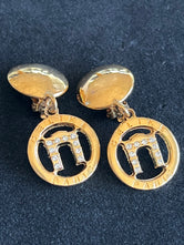 Boucles d'oreilles Céline clips logo authentifié — Le Comptoir Vintage