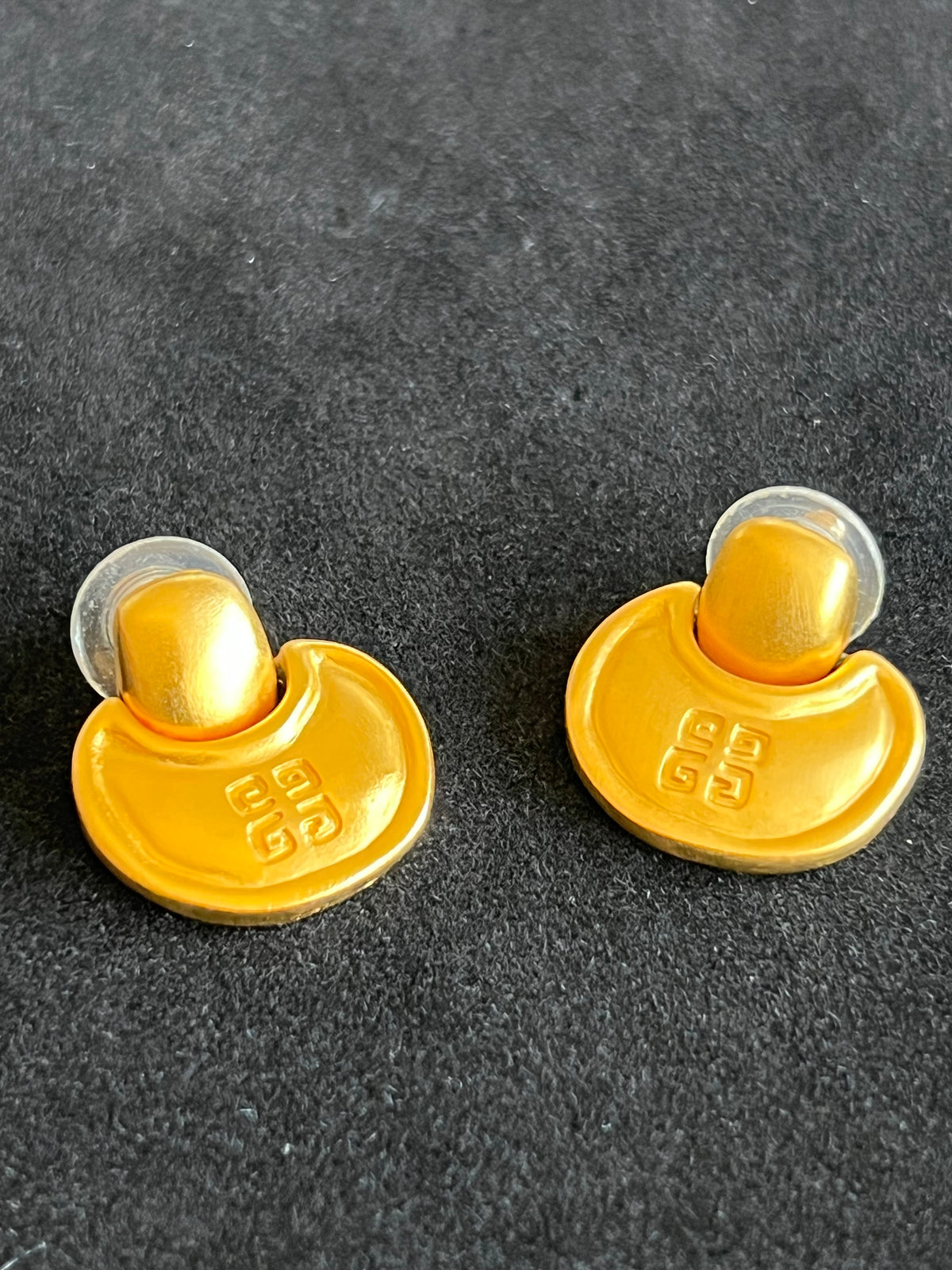 Givenchy Boucles d'oreilles authentifiée — Le comptoir vintage