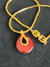 Collier Givenchy authentifié — Le Comptoir Vintage