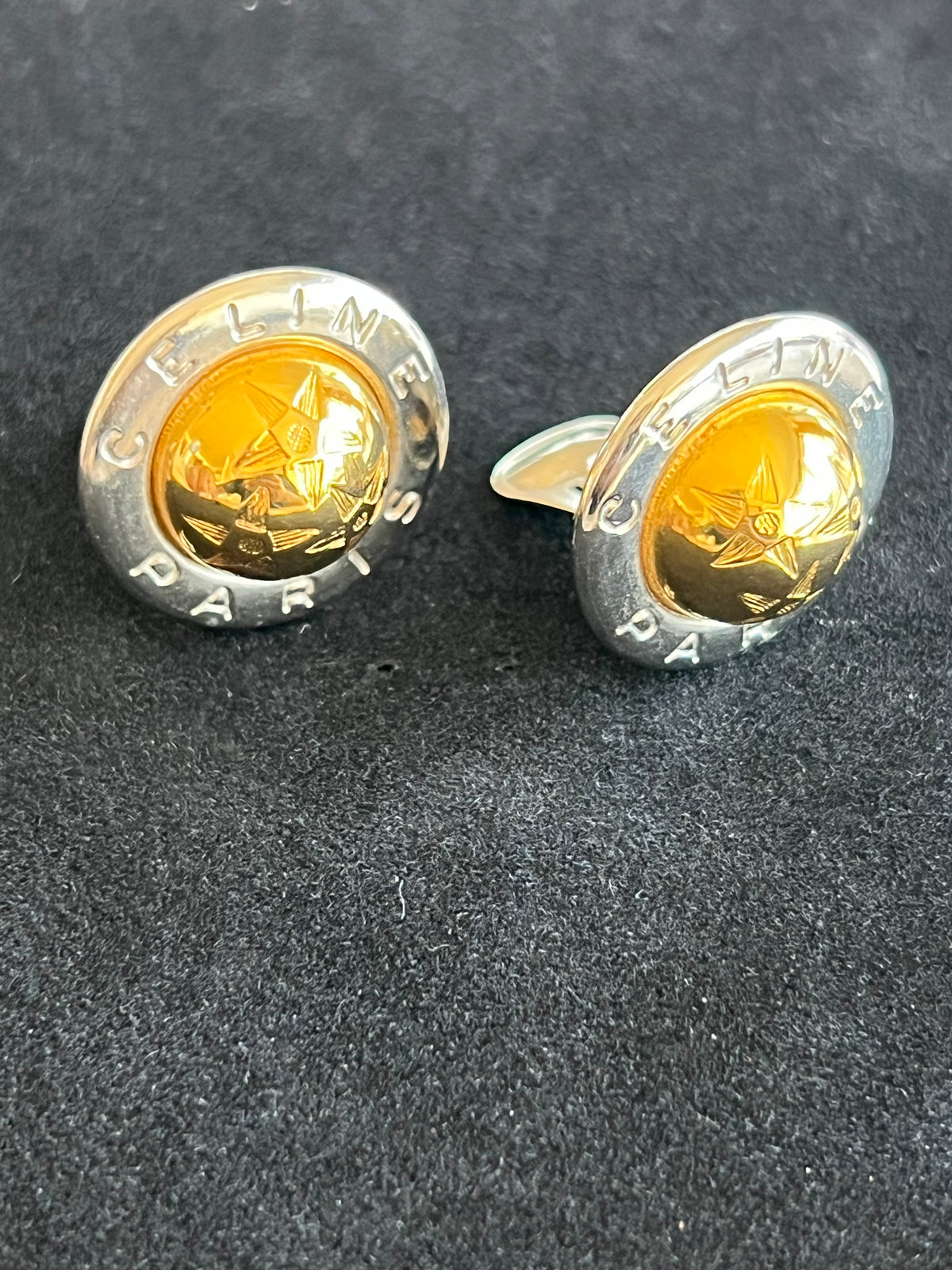 Boucle d’oreille Céline Clips — vue 3 | Le comptoir vintage