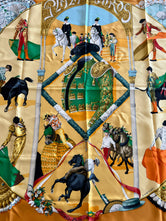 Foulard Hermès Carré tauromachie corrida authentifié — Le Comptoir Vintage
