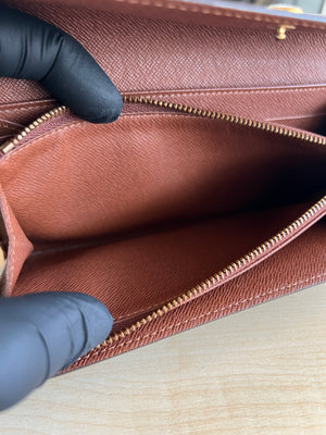 Louis Vuitton Portefeuille Sarah Monogram — vue 7 | Le comptoir vintage