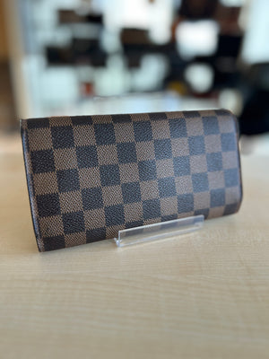 Louis Vuitton Portefeuille Sarah Damier Ebène — vue 2 | Le comptoir vintage
