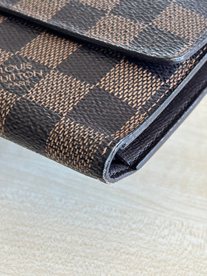 Louis Vuitton Portefeuille Sarah Damier Ebène — vue 10 | Le comptoir vintage