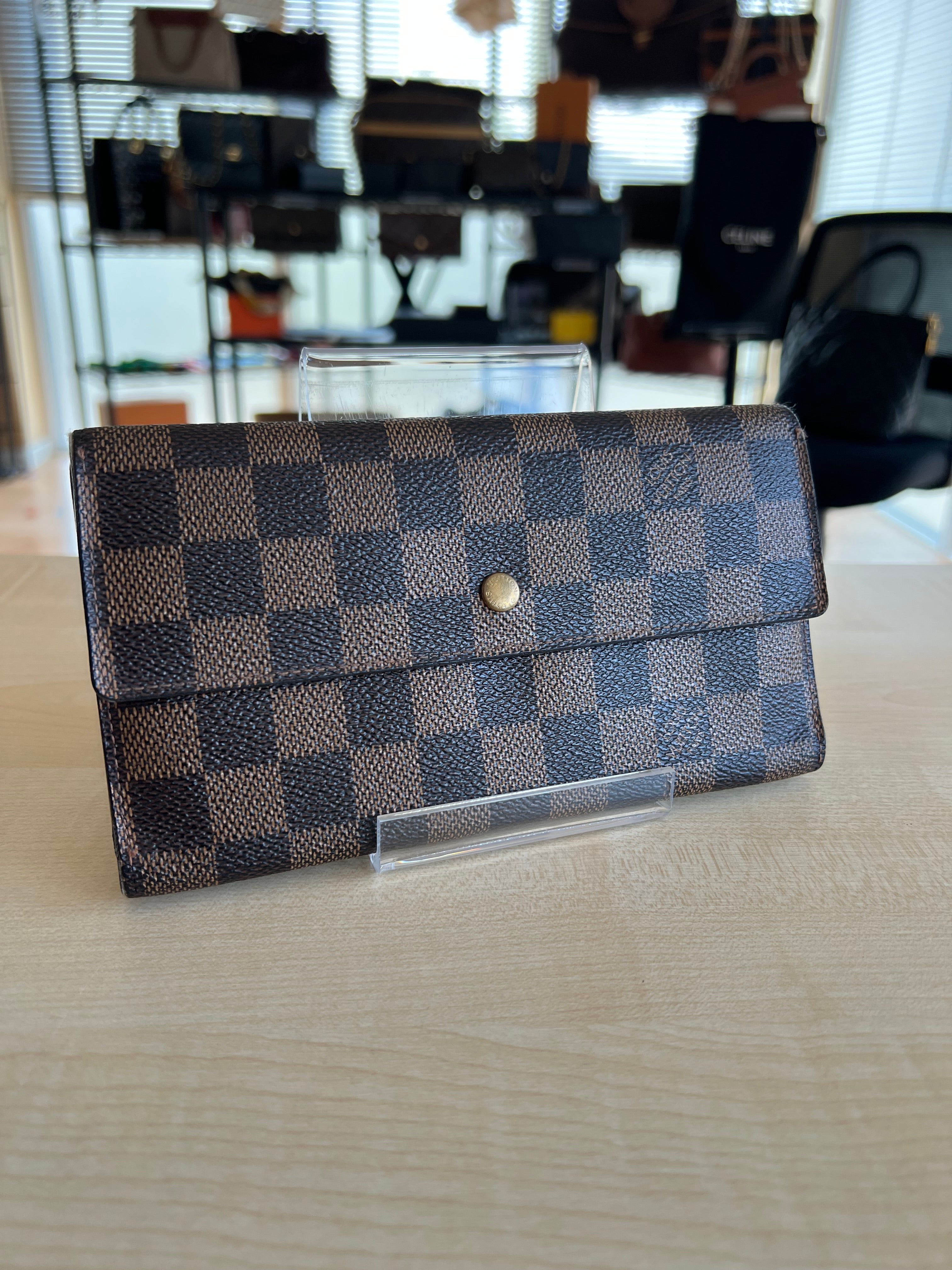 Louis Vuitton Portefeuille Sarah Damier Ebène — vue 11 | Le comptoir vintage