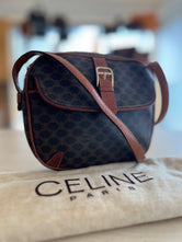Sac bandoulière Céline Macadam Triomphe authentifié — Le Comptoir Vintage