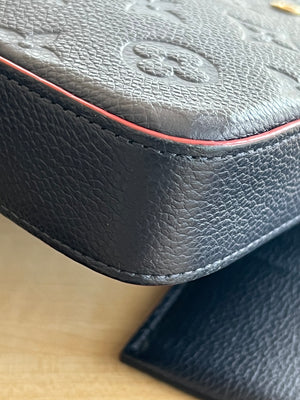 Louis Vuitton Pochette Félicie Monogram Empreinte Marine Rouge — vue 10 | Le comptoir vintage