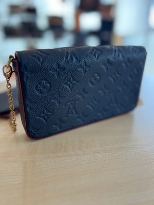 Louis Vuitton Pochette Félicie Monogram Empreinte Marine Rouge — vue 14 | Le comptoir vintage